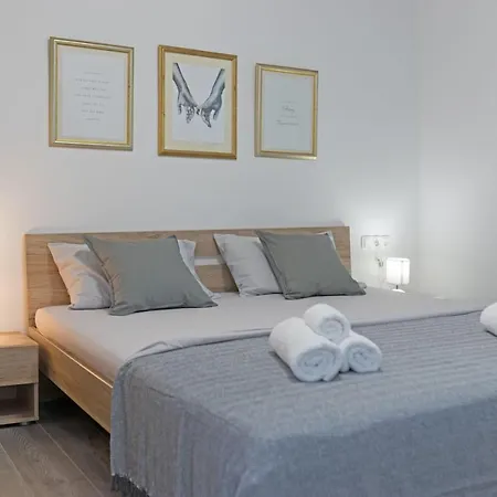 Villa Casa Ambi - With Pool On The Island Ciovo Trogir